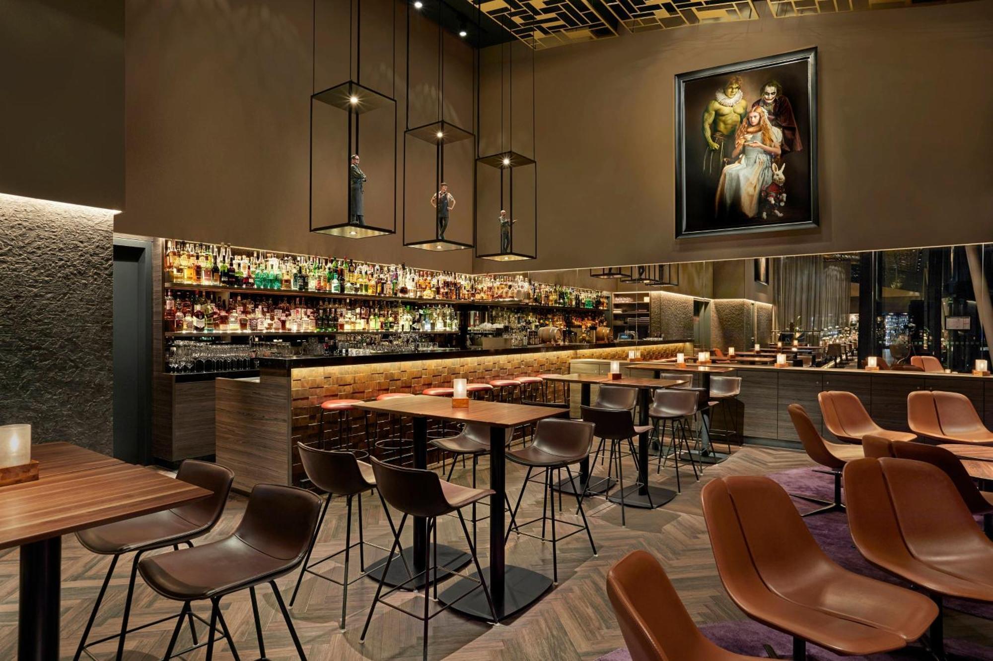 Le Meridien Хамбург Екстериор снимка The bar at the London Edition